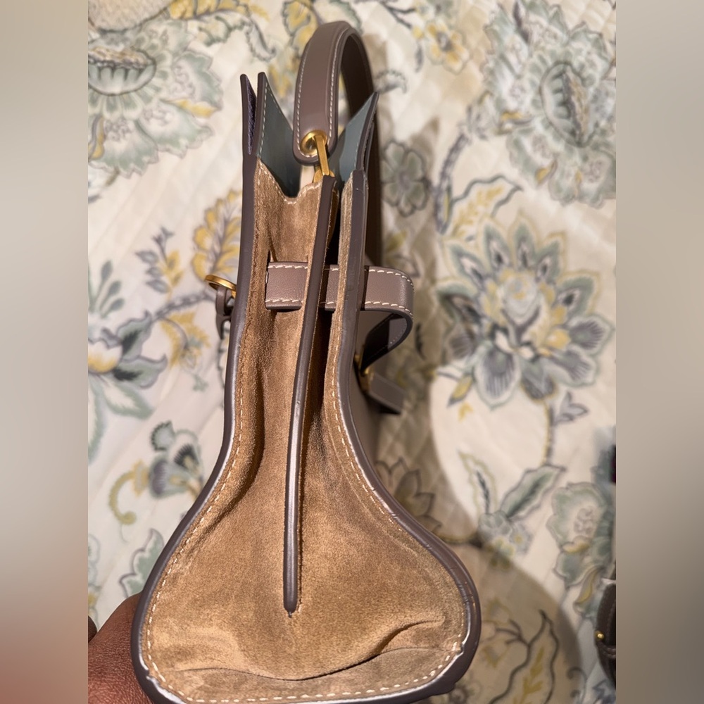 Tory Burch Lee Radziwill Shoulder Bag in Clam Shell - Picture 8 of 15